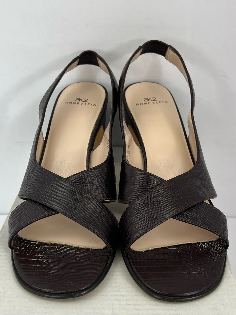 AK2 ANNE KLEIN VTG BROWN CROC EMBOSSED LEATHER SLING BACK, BLOCK HEEL SANDALS 7M